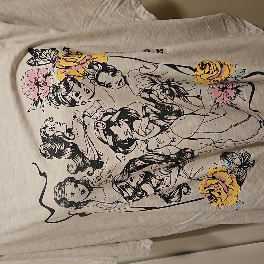 Disney Princesses Tee Shirt - 2X - Juniors Plus Size